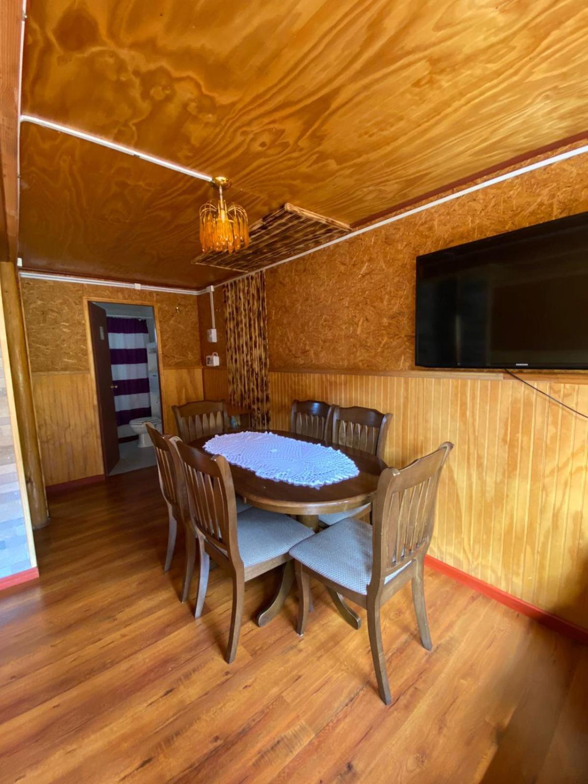 Cabanas Robinson Puerto Puyuguapi Zimmer foto